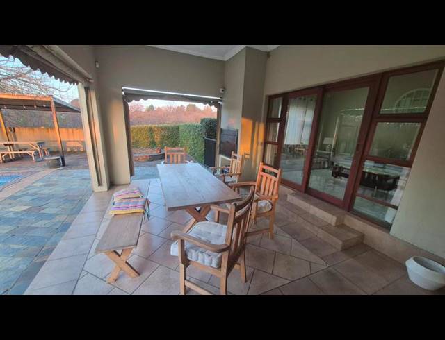 4 BEDROOM HOUSE FOR SALE IN RASLOUW